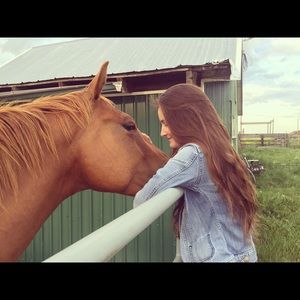 Meet your Posher, Anna